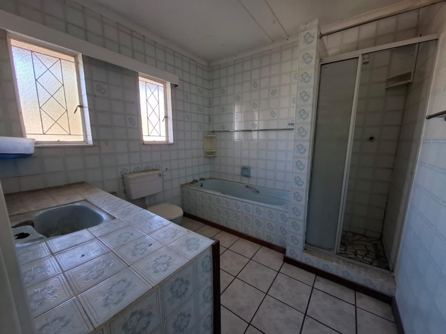 11 Bedroom Property for Sale in Universitas Free State